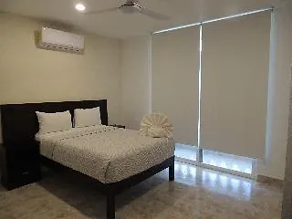 Hotel Shaddai بلايا ديل كارمن